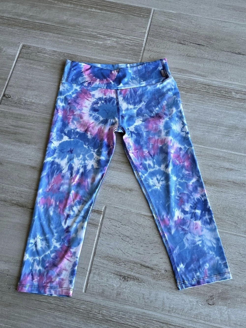 KOS USA Tie-Dye Athletic Leggings in Blue & Pink